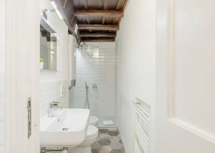 Iflat Navona Bright Daire Roma